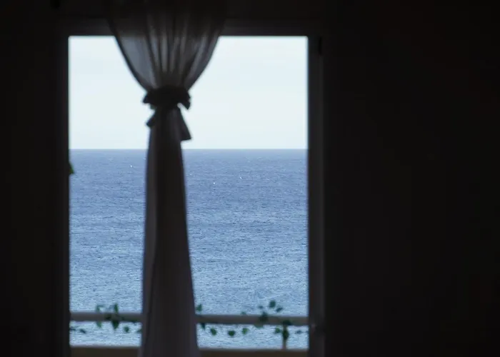 Con Vista Frontal Al Mar